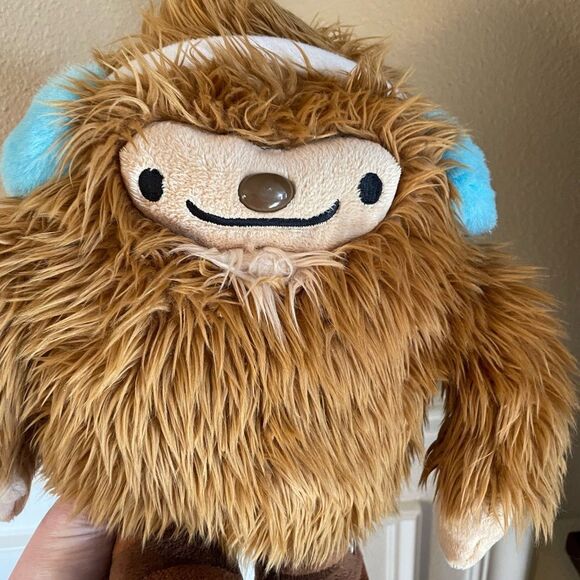 Sasquatch Quatchi 2010 Vancouver Zoo Plush Mascot - Picture 8 of 9